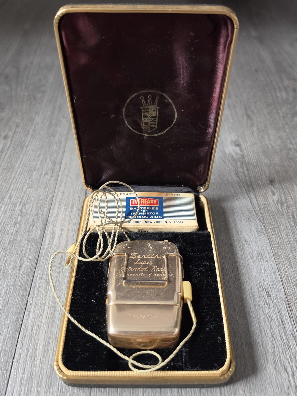 Vintage 1960s Zenith Hearing Aid Model Super Extended Range Device w/ Case